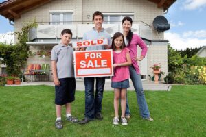 Read more about the article What to Expect When Selling With an Agent